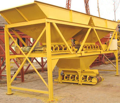 恒創(chuàng)重工建筑工程機(jī)械 混凝土配料機(jī)選購(gòu)指南——從兩倉(cāng)、三倉(cāng)到價(jià)格與廠家