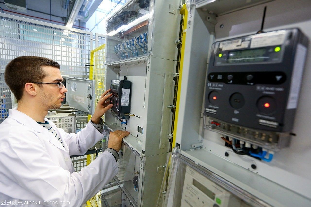 研究員。電器柜性能計數器。低壓微網絡。用于智能電網和智能電表的測試和證書服務。電力電子設備認證。技術服務行業。tecnaliaresearch&innovationbizkaiabasquecountry,西班牙。